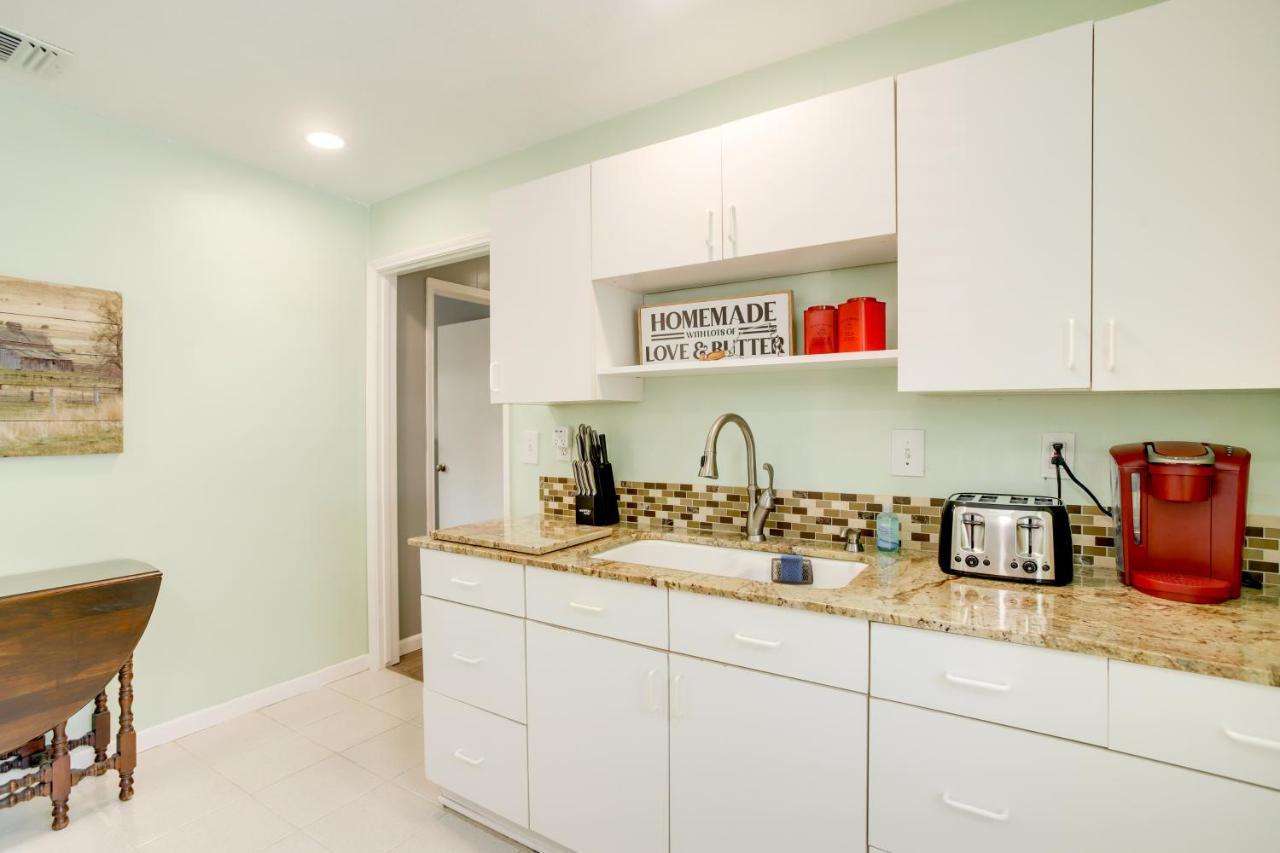 Cozy Shenandoah Home Less Than 2 Mi To The Woodlands Mall! Bagian luar foto